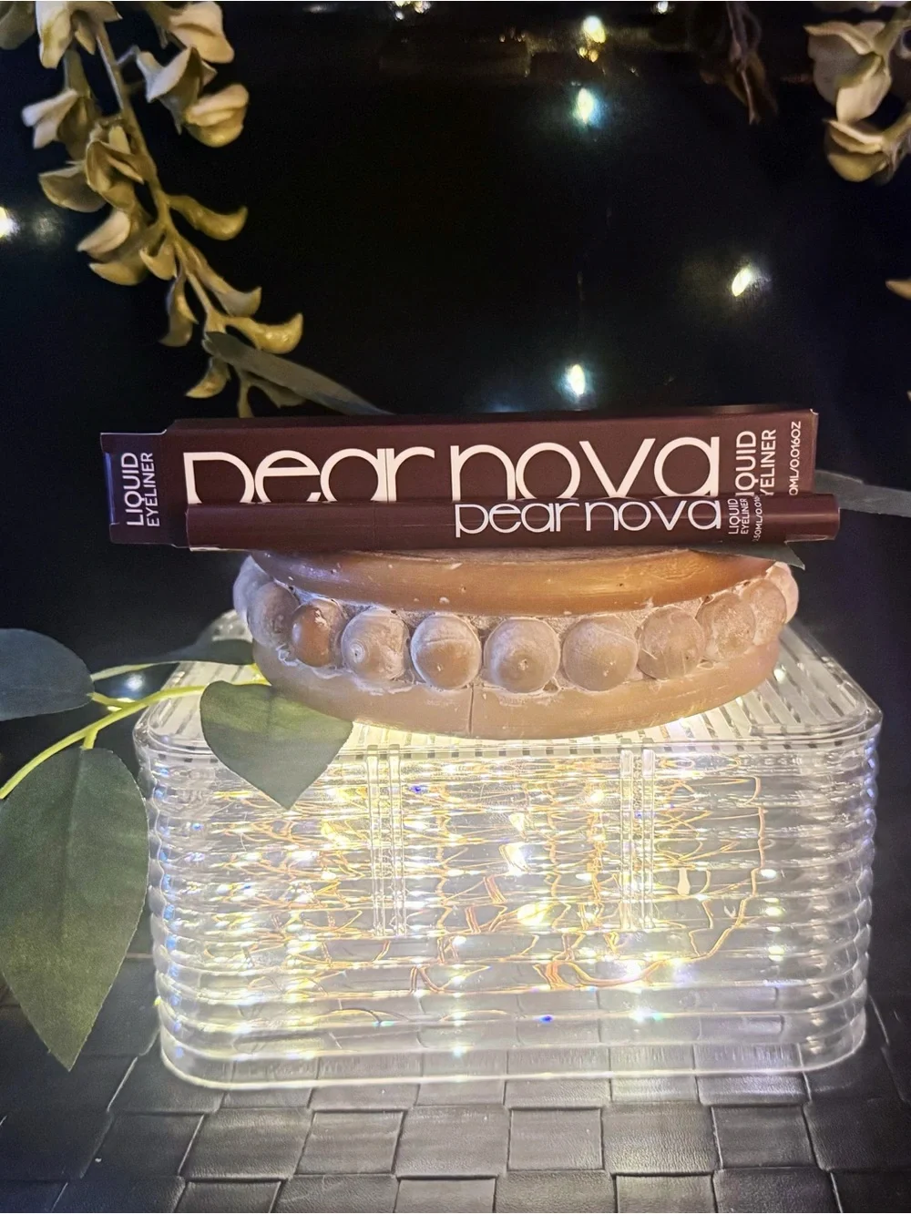 *NIB- Pear Nova Choc Drop Liquid Eyeliner